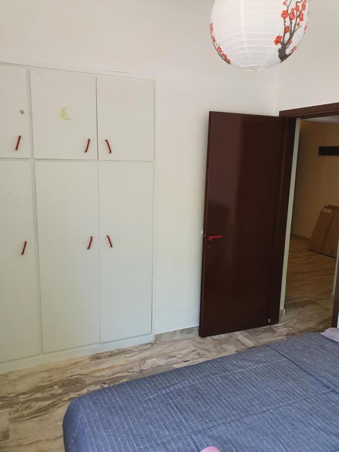 Julia'S Apartment Каламата Экстерьер фото