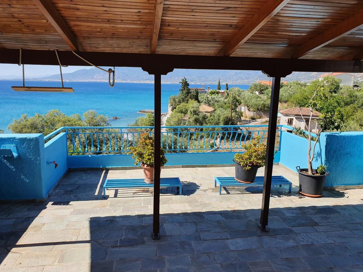 Julia'S Apartment Каламата Экстерьер фото